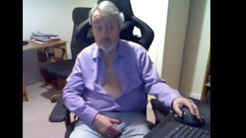 erasmus_d online show from 02/01/25, 06:08