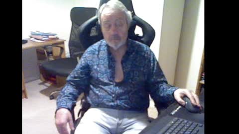 erasmus_d online show from 02/02/25, 05:59