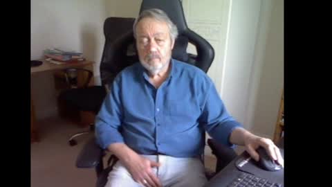 erasmus_d online show from 02/04/25, 12:33
