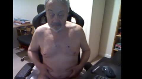 erasmus_d online show from 03/06/25, 11:20