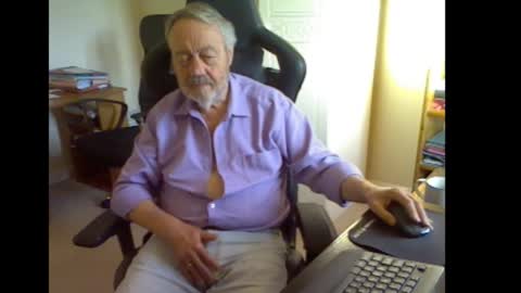 erasmus_d online show from 09/15/25, 05:35
