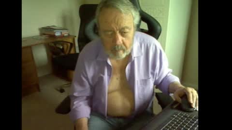erasmus_d online show from 09/29/25, 05:07