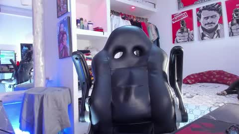 Snapshot of eren_blade_ chatting on 09/14/25, 04:55 Tht BOSS Eren online show from 09/14/25, 04:55