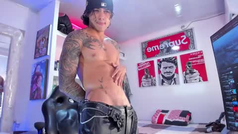 Snapshot of eren_blade_ chatting on 10/05/25, 02:54 Tht BOSS Eren online show from 10/05/25, 02:54