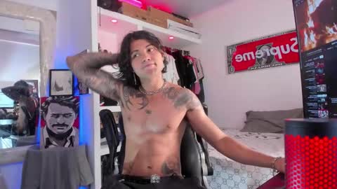 Snapshot of eren_blade_ chatting on 10/11/25, 09:13 Tht BOSS Eren online show from 10/11/25, 09:13