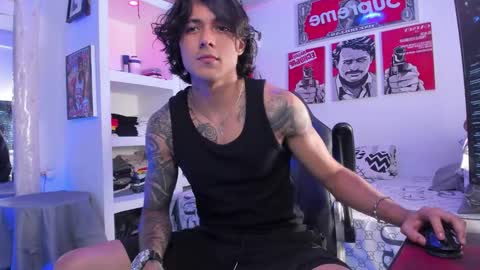 Snapshot of eren_blade_ chatting on 10/21/25, 07:58 Tht BOSS Eren online show from 10/21/25, 07:58