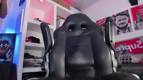 Tht BOSS Eren online show from 11/14/25, 09:24