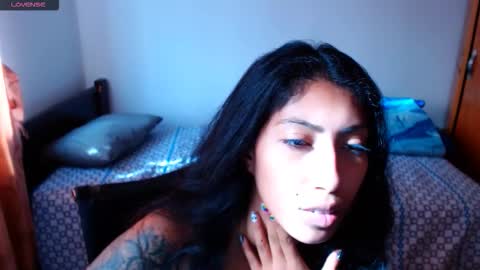 sofia online show from 11/10/25, 08:19