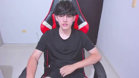 eren_tatakae online show from 12/04/25, 02:10