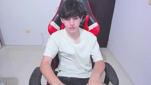 eren_tatakae online show from 01/05/26, 11:30