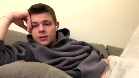 eric123754216 online show from 12/05/25, 03:41