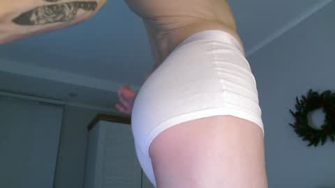 Eric Crush online show from 12/29/24, 04:05