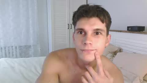 Eric Crush online show from 09/10/25, 04:01