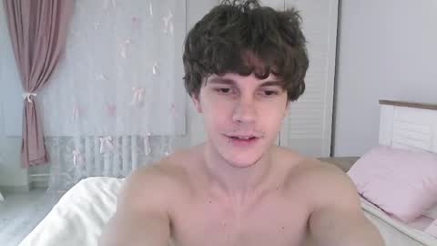 Eric Crush online show from 04/22/26, 03:53