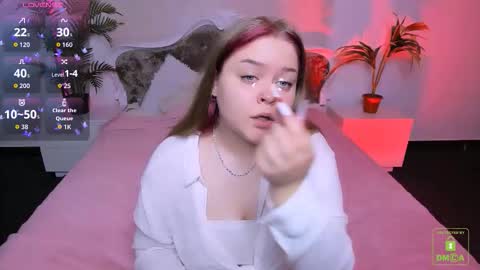 erica_love_ online show from 10/05/25, 06:01