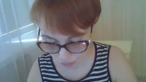 Snapshot of erica_lynn chatting on 04/14/26, 01:17 erica_lynn online show from 04/14/26, 01:17