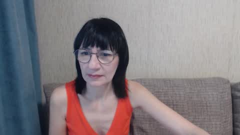 ericablack8 online show from 10/21/25, 09:21