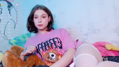 Snapshot of ericaglam chatting on 02/04/25, 03:00 Erica online show from 02/04/25, 03:00