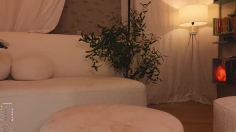 Call me Erica online show from 03/03/25, 03:42