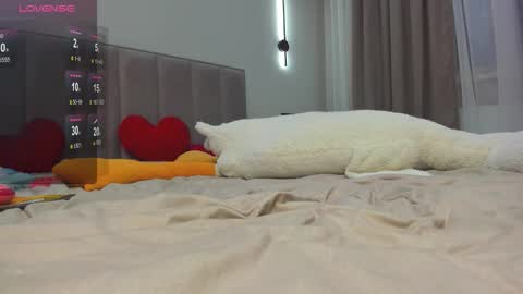 Erica online show from 01/18/26, 04:38