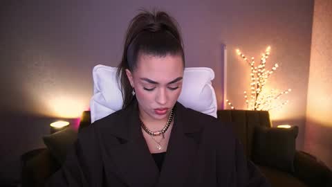 Snapshot of ericasin chatting on 09/24/25, 07:23 Erica online show from 09/24/25, 07:23