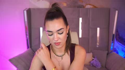 Snapshot of ericasin chatting on 07/16/26, 04:35 Erica online show from 07/16/26, 04:35
