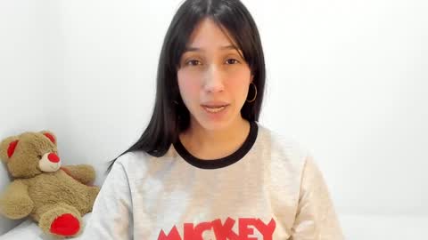 Snapshot of ericbana_ chatting on 01/12/25, 02:45 Dayanna online show from 01/12/25, 02:45