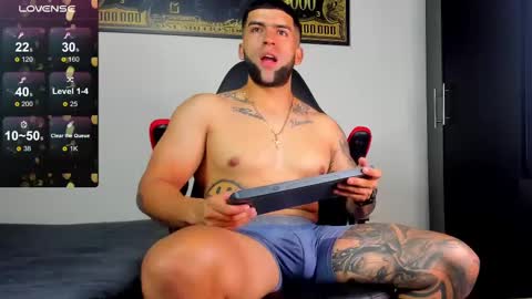 Snapshot of erick_blake_ chatting on 03/08/25, 04:23 my   online show from 03/08/25, 04:23