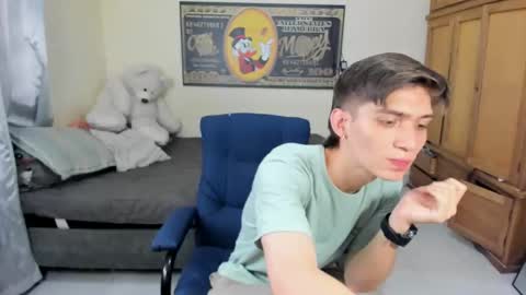 erick_de_rossee online show from 10/30/25, 07:58