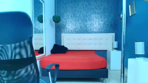   online show from 10/05/25, 03:38