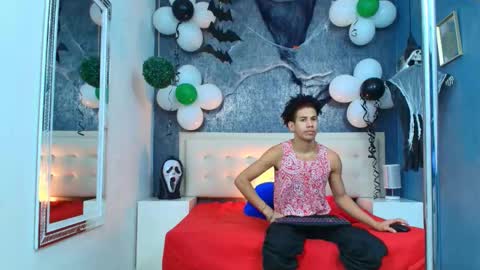   online show from 10/26/25, 03:45