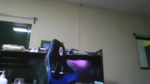 Snapshot of erik1781 chatting on 12/14/24, 03:40 erik1781 online show from 12/14/24, 03:40