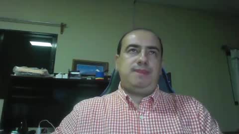 Snapshot of erik1781 chatting on 12/17/24, 04:45 erik1781 online show from 12/17/24, 04:45