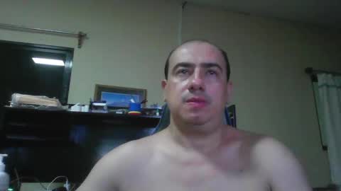 Snapshot of erik1781 chatting on 12/22/24, 06:17 erik1781 online show from 12/22/24, 06:17