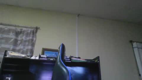 Snapshot of erik1781 chatting on 01/12/25, 07:00 erik1781 online show from 01/12/25, 07:00