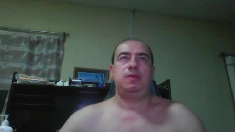 Snapshot of erik1781 chatting on 01/19/25, 05:48 erik1781 online show from 01/19/25, 05:48