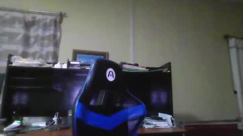 Snapshot of erik1781 chatting on 01/25/25, 06:34 erik1781 online show from 01/25/25, 06:34