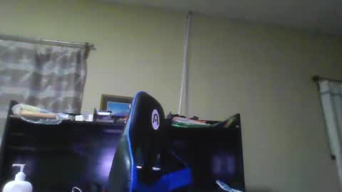 Snapshot of erik1781 chatting on 02/09/25, 07:05 erik1781 online show from 02/09/25, 07:05