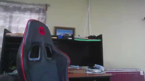 Snapshot of erik1781 chatting on 05/07/26, 11:32 erik1781 online show from 05/07/26, 11:32