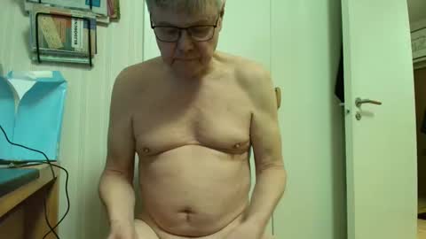 Erik online show from 03/11/26, 05:52