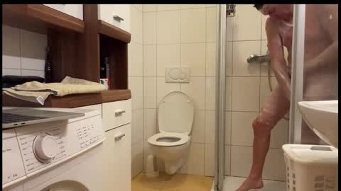 erik6980 online show from 12/03/25, 04:27