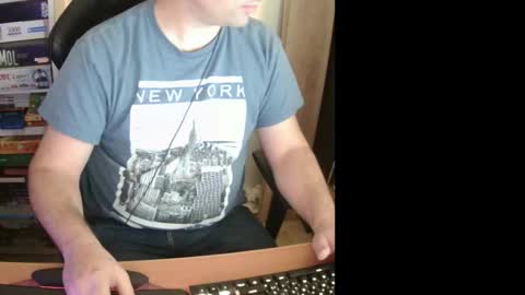 Snapshot of erik_dapper chatting on 11/07/25, 05:24 Erik Dapper online show from 11/07/25, 05:24