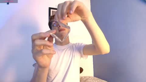 I am Erik online show from 05/08/26, 08:58