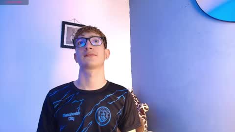 I am Erik online show from 05/10/26, 07:41