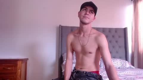 Snapshot of erik_rodriguez chatting on 05/16/26, 07:56 Erik rodriguez online show from 05/16/26, 07:56
