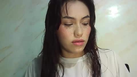 Snapshot of erika_depp chatting on 06/13/26, 05:11 Erika online show from 06/13/26, 05:11