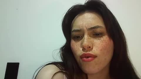 Snapshot of erika_depp chatting on 07/11/26, 04:26 Erika online show from 07/11/26, 04:26