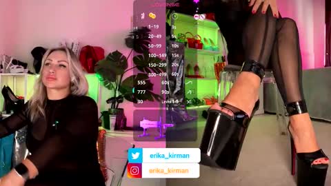 Snapshot of erika_kirman chatting on 09/12/25, 12:49 Erika online show from 09/12/25, 12:49
