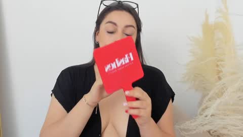 Erika Mendez online show from 12/03/24, 08:17