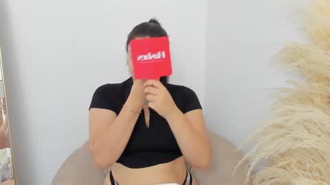 Erika Mendez online show from 12/12/24, 08:43